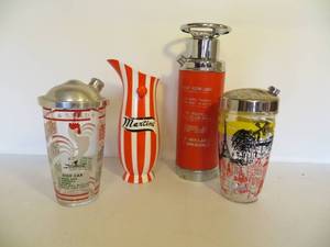 lot 34 image: 4 Miscellaneous Barware Items