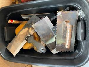 lot 163 image: Misc Cement Tools and Painting Tools