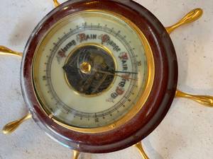 lot 164 image: 3 Vintage Items