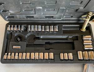 lot 133 image: Lot of Sockets