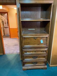 lot 183 image: Storage Cabinet