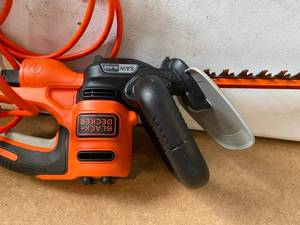 lot 118 image: Black and Decker Saw Blade 20