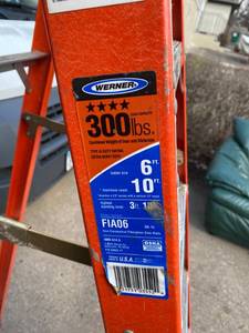 lot 140 image: Werner type 1A Fiberglass 6 Foot Step Ladder