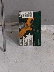 lot 9 image: Ant Stop, Root Feeder, Root Feeder ...