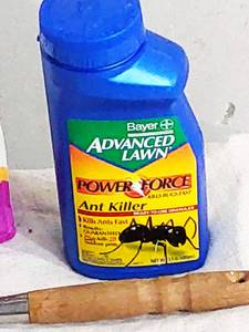 lot 12 image: Hoe, Flower Tone, Ant Killer...