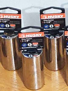 lot 61 image: (9) 1 18, 12 Inch Drive Sockets...