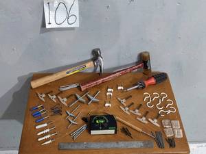 lot 106 image: Tools & Bag...