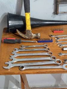 lot 109 image: Tools & Bag...