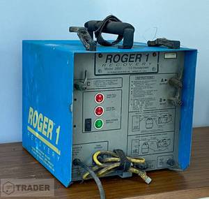 lot 11 image: Refrigerant Reclaimer - SHIPPING AVAILABLE