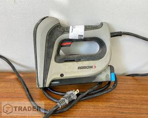 lot 46 image: Arrow Electric Stapler - SHIPPING AVAILABLE