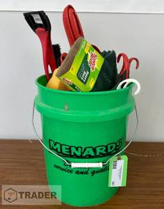 lot 141 image: Bucket of Brushes, etc - SHIPPING AVAILABLE