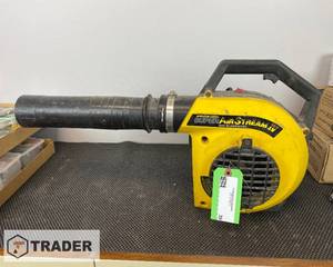 lot 39 image: McCulloch Gas Leaf BlowerVac - SHIPPING AVAILABLE