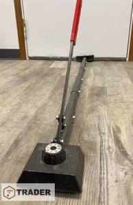 lot 148 image: Carpet Stretcher - SHIPPING AVAILABLE