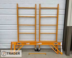 lot 3 image: Scaffolding (platform included)