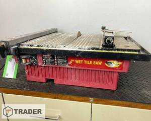 lot 18 image: Wet Tile Saw - SHIPPING AVAILABLE