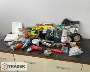 lot 189 image: Mix of Hardware and Tools, misc - SHIPPING AVAILABLE