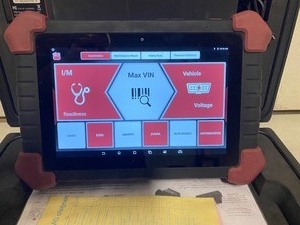 lot 1 image: Update  Matco Tools Maximus 3.0 Scan Tool