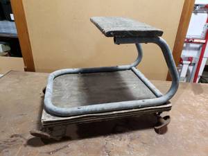 lot 15 image: Rolling Sit On Creeper