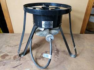 lot 29 image: Camping Guide Gear Propane Burner