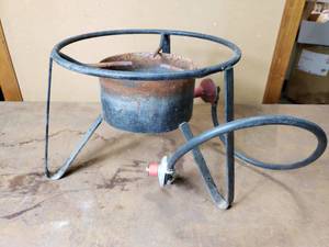 lot 28 image: Camping Propane Stove