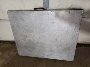lot 31 image: Aluminum Folding Table