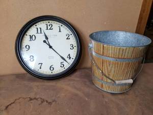 lot 35 image: Sterling and Noble Clock and Metal Pail