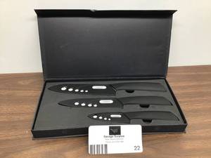 lot 22 image: 3 Piece Sendaist Ceramic Knife Set