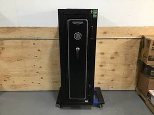 lot 4 image: Stack-On Gun Safe 55x20x19