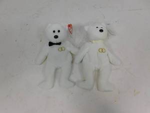 Bride & Groom Bear Beanie Babies