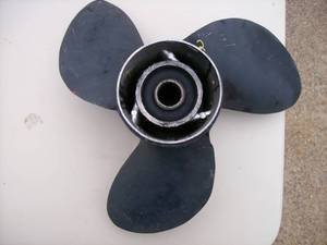 Omc,Mercury,Volvo,Tohatsu & Yamaha Propellers. Part # 391535. 15 12 x 15. As shown.