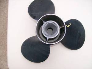 Omc,Mercury,Volvo,Tohatsu & Yamaha Propellers. Part #  48-832832A45 21P. As shown.