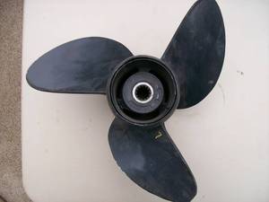 Omc,Mercury,Volvo,Tohatsu & Yamaha Propellers. Part #  176214. 14 x 17. As shown.