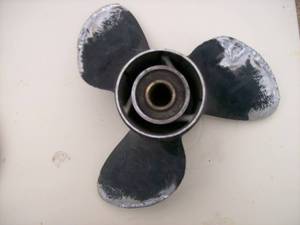 Omc,Mercury,Volvo,Tohatsu & Yamaha Propellers. Part #391199. 13 14 X 17. Welded but needs finishing. As shown.
