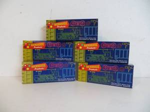lot 24 image: 5 HO Scale Roundhouse Products Traincars