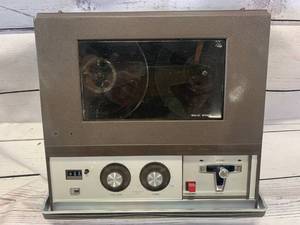 lot 29 image: Craig Reel to Reel Tape Player Model 2106