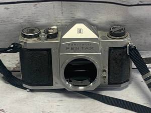 lot 39 image: Honeywell Pentax H1A SLR Camera