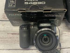 lot 41 image: New Fuji Film Finepix S4830 Digital Camera (display model)