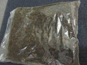 lot 78 image: Bulk Bag of Raisins...