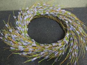lot 214 image: 19.7 in. Dia Lavender-Inspired Purp...