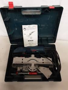 lot 6 image: Bosch Power Hand Saw & Miter Table