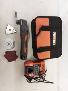 lot 7 image: Ridgid Job Max 12 Volt Cordless Multi Tool