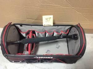lot 89 image: HUSKY OPEN MOUTH TOOL BAG MISSING SCREWS