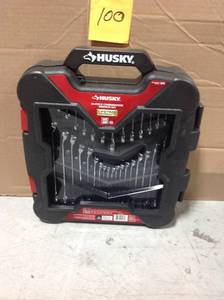 lot 100 image: Husky SAEMetric CombinationStubby Wrench Set (34-Piece) &nbspin good condition