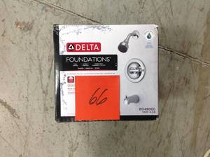 Foundations Single-Handle 1-Spray Tub and Shower Faucet in Chrome (Valve Included) in good condition