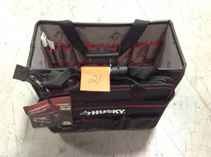 Husky 19 in. Pro Hybrid Tote with Tool Organizer in good condition