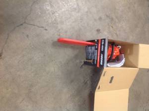 lot 109 image: ECHO 20 in. 50.2 cc Gas 2-Stroke Cycle Chainsaw in good conditions