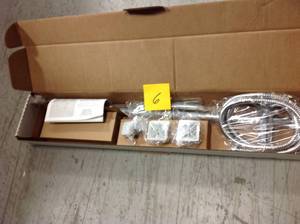 lot 6 image: MOEN Twist 4-Spray Handheld Handshower with Slide Bar in Chrome not used