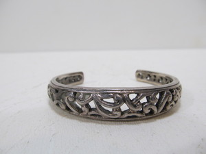 lot 117 image: Pierced Sterling Silver Cuff Bracelet
