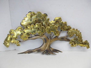 lot 101 image: Large Vintage Layered Brass Stylized Tree Wall Sculpture