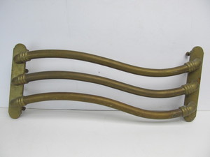 lot 102 image: Old Vintage Solid Brass Art Deco 3-Bar Wall Mount Rack or Rail